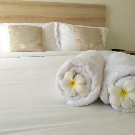 Wika Bali Beach House Джимбаран Экстерьер фото